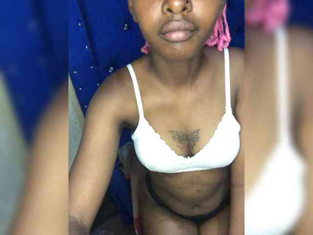 Fluffynishy webcam