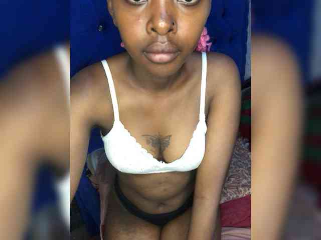 Fluffynishy webcam