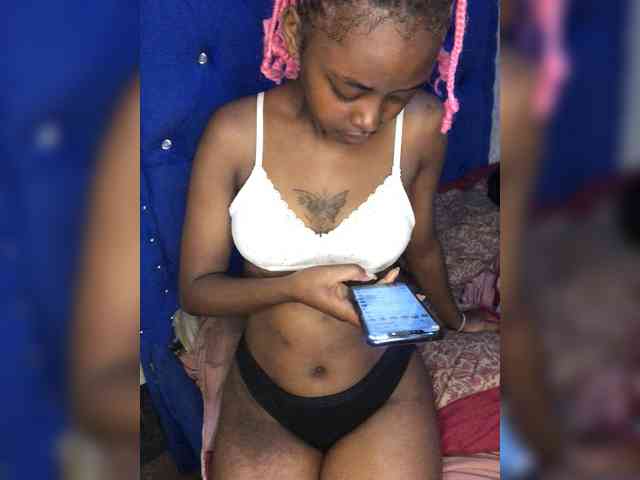 Fluffynishy webcam