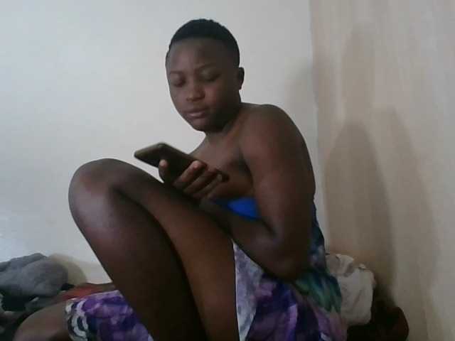 Niceone5 live cam on BongaCams