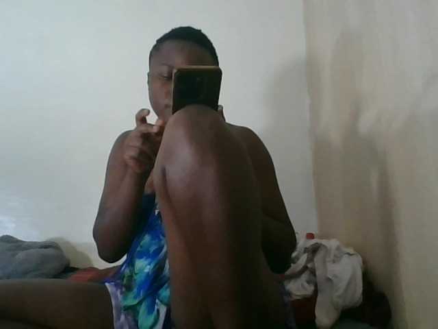 Niceone5 live cam on BongaCams