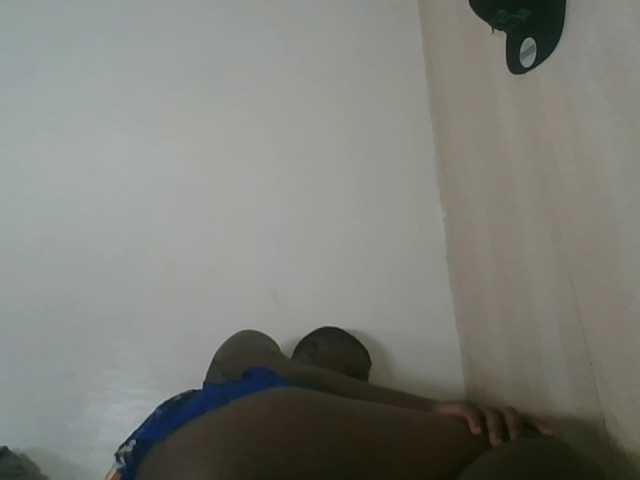 Niceone5 live cam on BongaCams