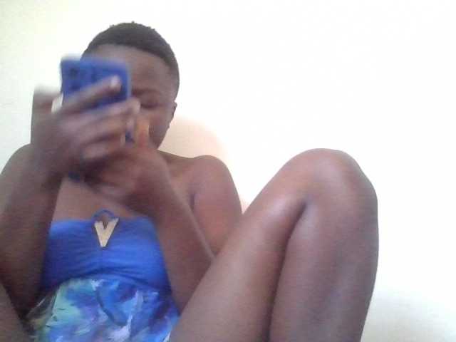 Niceone5 live cam on BongaCams