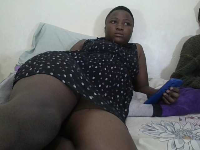 Niceone5 live cam on BongaCams