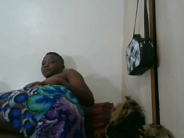 Niceone5 live cam on BongaCams