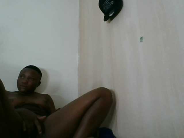 Niceone5 live cam on BongaCams
