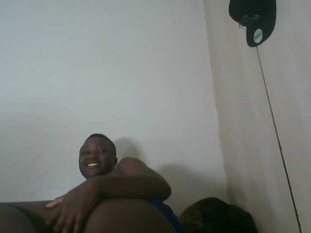 Niceone5 live cam on BongaCams