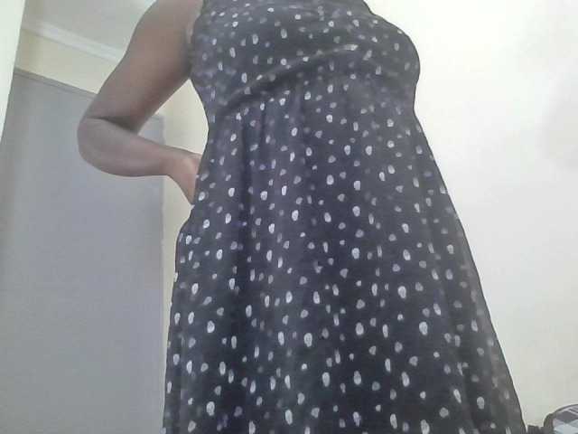 Niceone5 live cam on BongaCams