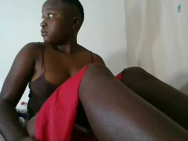 Niceone5 live cam on BongaCams