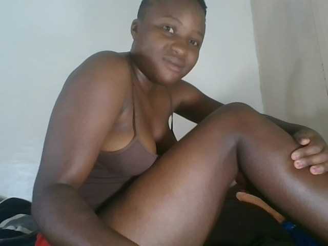 Niceone5 live cam on BongaCams