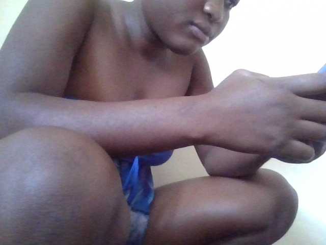 Niceone5 live cam on BongaCams