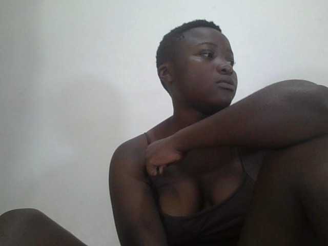 Niceone5 live cam on BongaCams