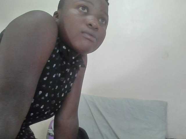 Niceone5 live cam on BongaCams