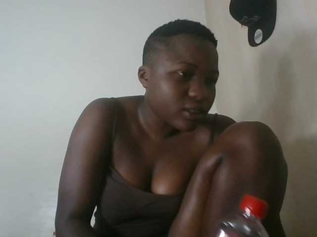 Niceone5 live cam on BongaCams