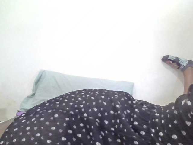 Niceone5 live cam on BongaCams