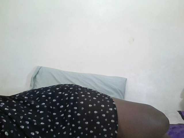 Niceone5 live cam on BongaCams