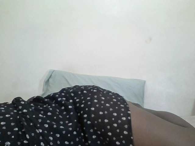 Niceone5 live cam on BongaCams