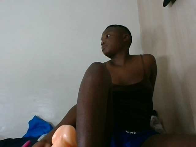 Niceone5 live cam on BongaCams