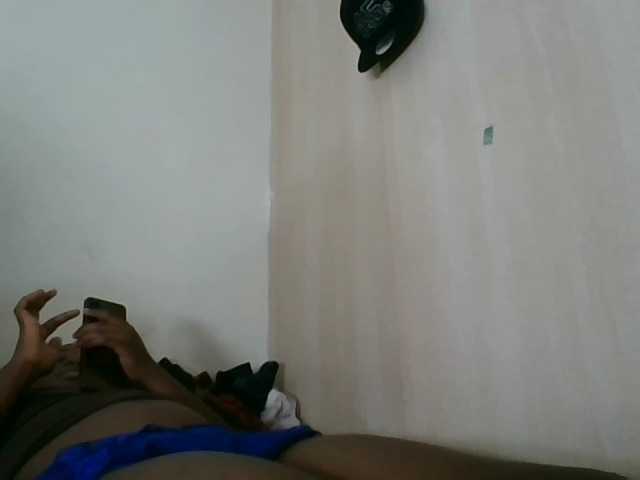 Niceone5 live cam on BongaCams