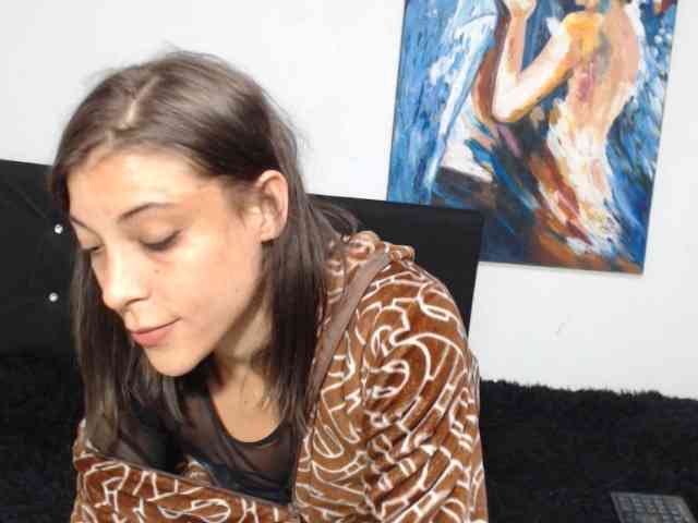 doll-nefertari webcam