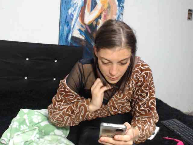 doll-nefertari webcam
