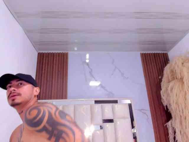 emiily-cutee webcam