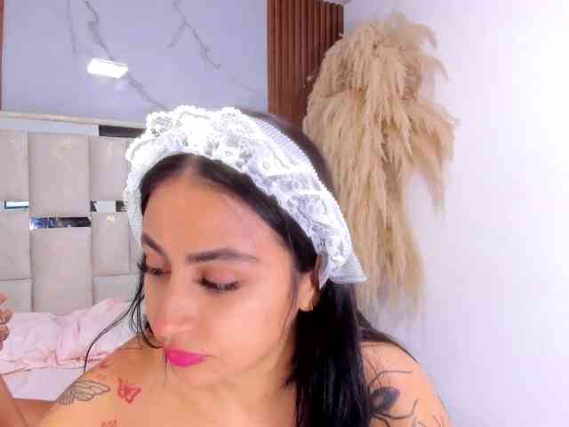emiily-cutee webcam