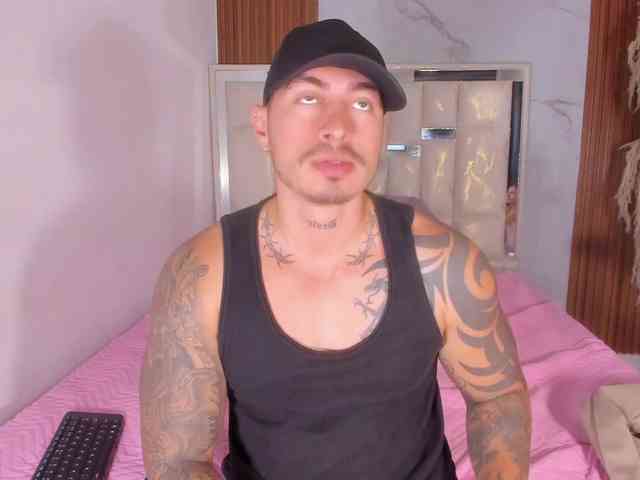emiily-cutee webcam