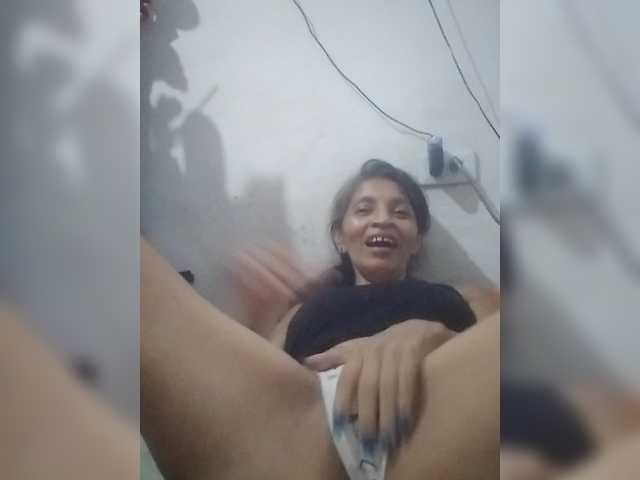 Coty231 live cam on BongaCams