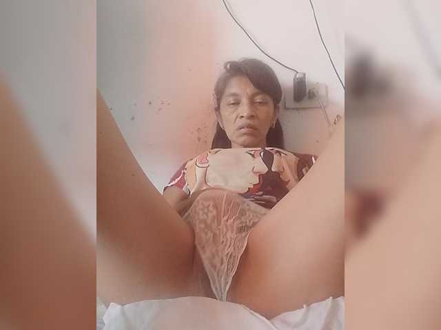 Coty231 live cam on BongaCams