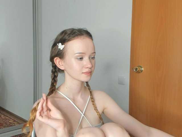 babymollyy2 live cam on BongaCams