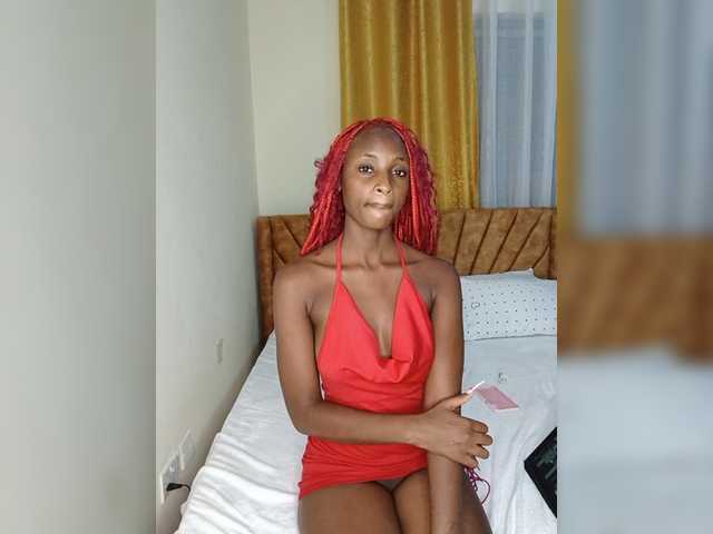 JoziBaddiee live cam on BongaCams