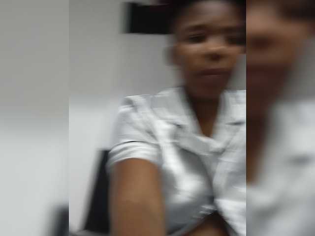 JoziBaddiee Live Cam and Statistics on UnifiedCams