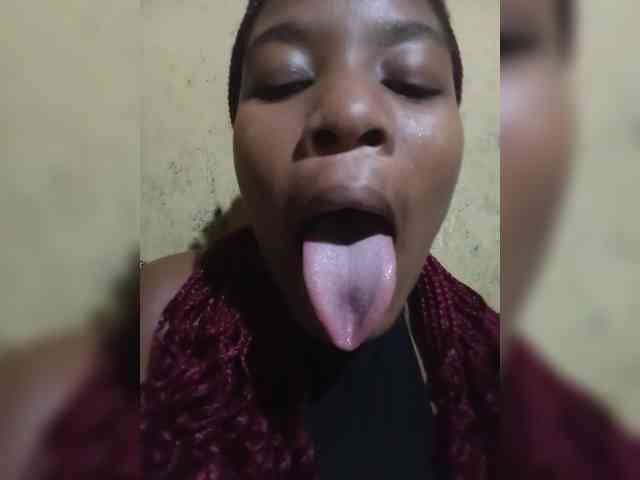 JoziBaddiee webcam