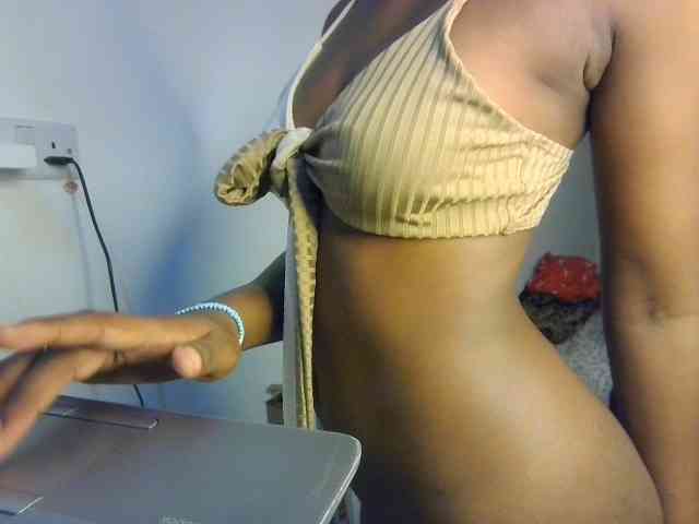 JoziBaddiee webcam