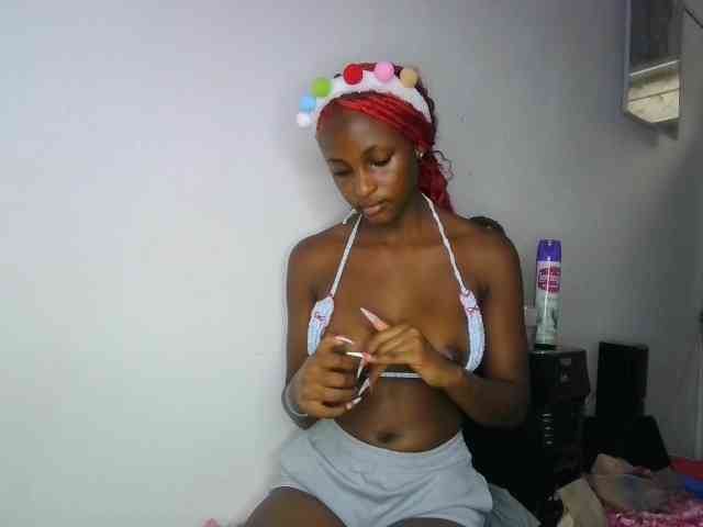 JoziBaddiee webcam