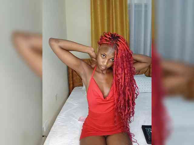 JoziBaddiee webcam