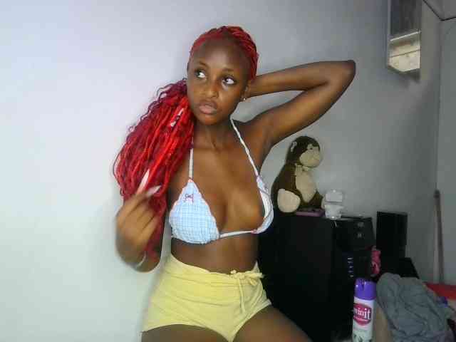 JoziBaddiee webcam