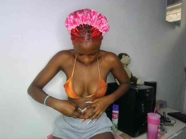 JoziBaddiee webcam