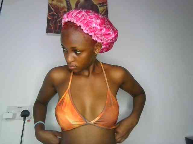 JoziBaddiee webcam