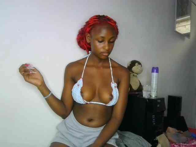 JoziBaddiee webcam