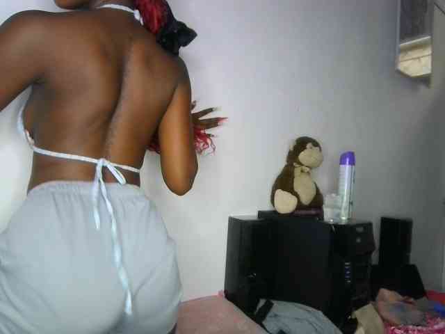 JoziBaddiee webcam