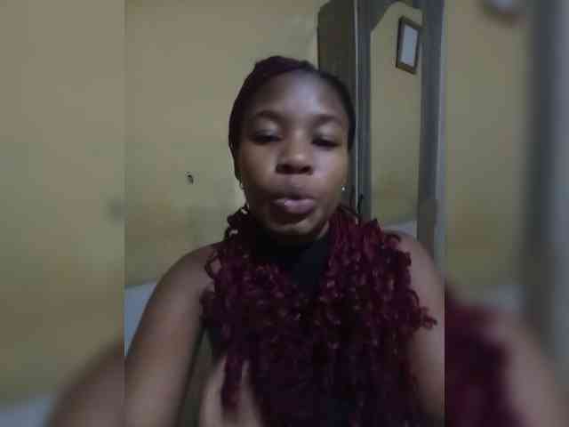 JoziBaddiee webcam