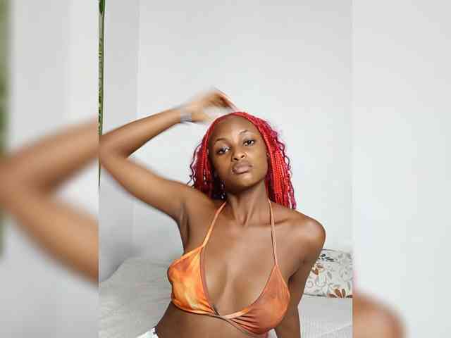 JoziBaddiee webcam
