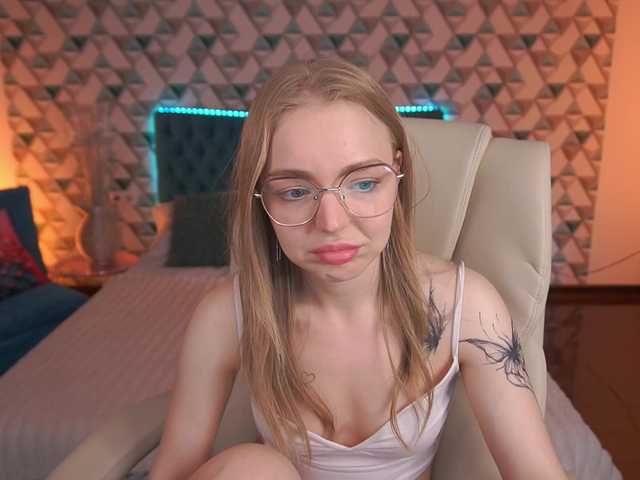 видео EmilySunShine