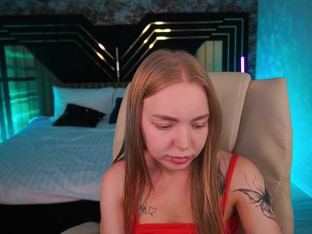 EmilySunShine live cam on BongaCams