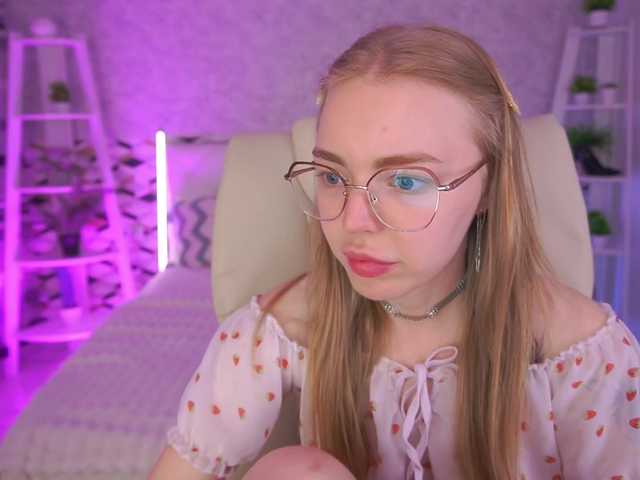 Photo 2 of EmilySunShine