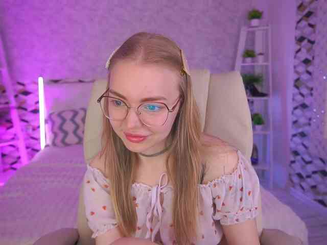 EmilySunShine webcam