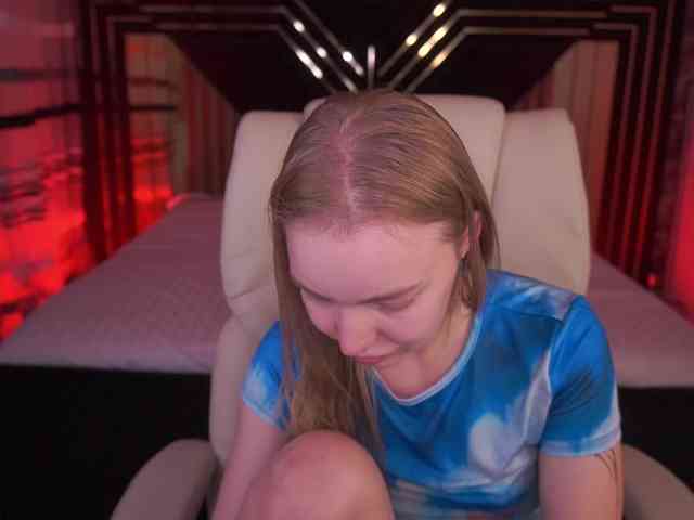 EmilySunShine webcam