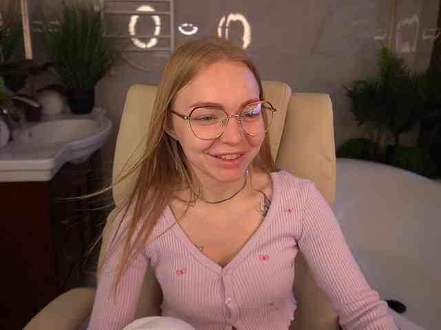 EmilySunShine webcam